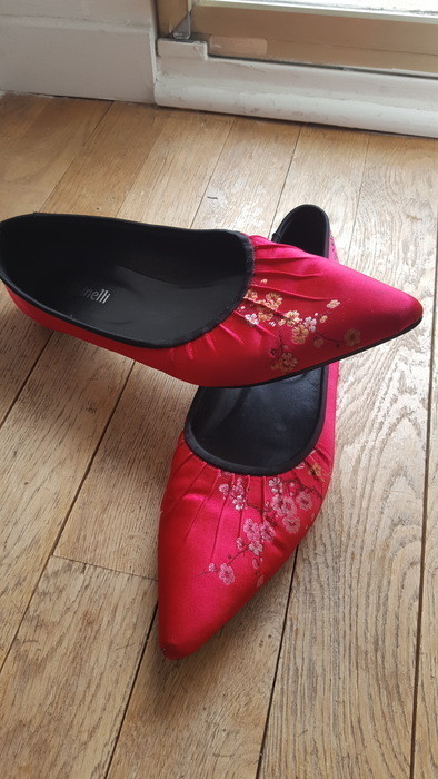 Chaussures rouges Minelli lumineuses et élégantes 3