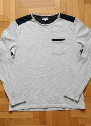 👕
Sweat fin blanc et gris – Jules – Taille XL – Très bon état, brand: Jules, condition: Very good, size: XL, €4.20, €5.11 includes Buyer Protection Pro