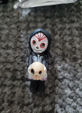 Figurine Living Dead Dolls Series 1 Calavera - Mezco, marca: Mezco, estado: Novo com etiquetas, tamanho: Tamanho único, €24.99, €26.94 inclui Proteção do Comprador Pro