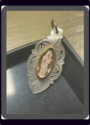 Superbe médaille double faces en nacre 🍄., merk: Religion, staat: Heel goed, € 35,00, € 37,45 inclusief Kopersbescherming