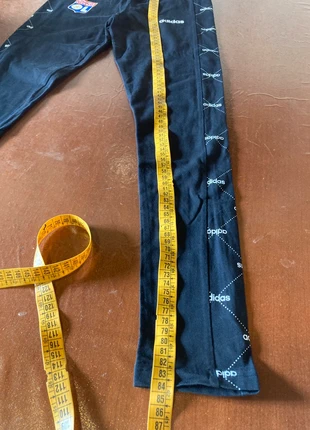 Leggins Adidas, merk: adidas, staat: Heel goed, maat: XS, € 2,00, € 2,80 inclusief Kopersbescherming