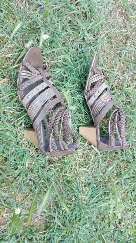 Sandales bridées 2