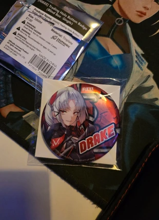 Nikke: Goddess Of Victory - Badge Drake - Anime Expo, marque: shift up, état: Neuf avec étiquette, taille: Taille unique, 7,50 €, 8,58 € Protection acheteurs incluse
