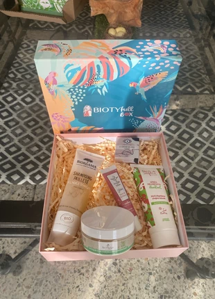 Lot de cosmétiques soins et maquillage bio, zustand: Neu, mit Etikett, 10,00 €, 11,20 € inklusive Vinted-Käuferschutz