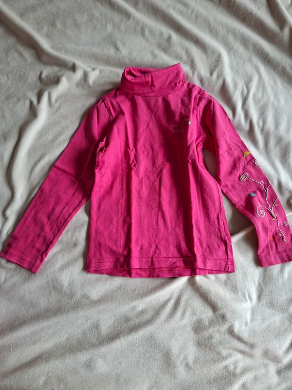 t-shirt fille rose manche longue, col roulé, taille 5 ans, marque Orchestra, en très bon état