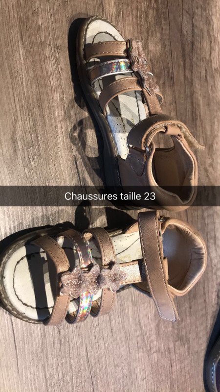 Chaussures fille taille 23