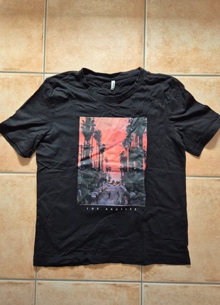 Schwarzes T-Shirt mit "Los Angeles" Print – Sunset Vibes, marque: ONLY, état: Très bon état, taille: M / 38 / 10, 5,00 €, 5,95 € Protection acheteurs incluse