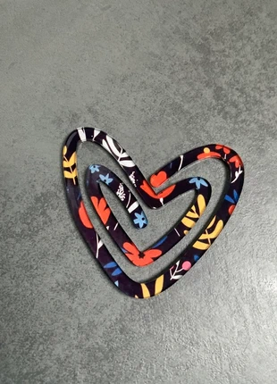 Pince à papier livre, merk: Fait Main, staat: Nieuw, € 3,00, € 3,85 inclusief Kopersbescherming