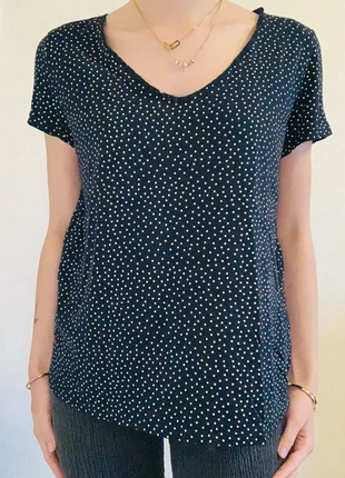 T-shirt noir à pois blanc, cache-cache, taille XL, Black T-shirt with white polka dots, merk: Cache Cache, staat: Heel goed, maat: XL / 42 / 14, € 4,00, € 4,90 inclusief Kopersbescherming