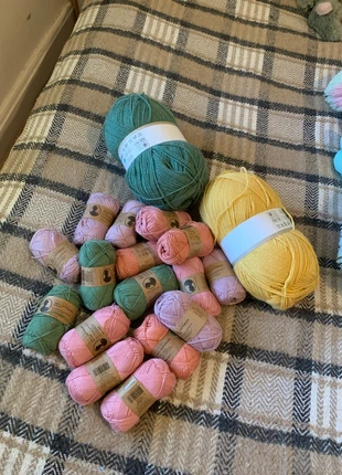 Pelote de laine, marque: LAINE, état: Neuf sans étiquette, 20,00 €, 21,70 € Protection acheteurs incluse