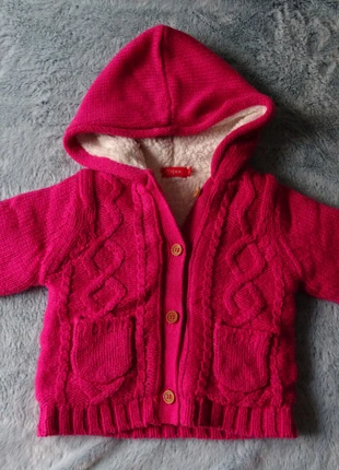 Gilet fushia très chaud en laine (12 mois), marca: Tissaia, estado: Bueno, tamaño: 12-18 meses / 80 cm, 2,00 €, 2,80 € Protección al comprador incluida