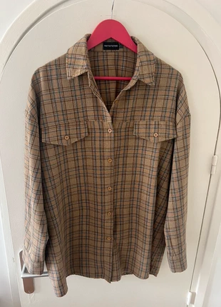 Chemise en flanelle PrettyLittleThing -taille 42, marca: PrettyLittleThing, estado: Novo sem etiquetas, tamanho: XL / 42 / 14, €25.00, €26.95 inclui Proteção do Comprador