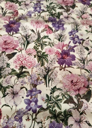 Tissu fleurs violettes et roses, marque: TISSU, état: Très bon état, 10,00 €, 11,20 € Protection acheteurs (Pro) incluse