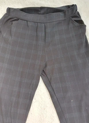 Black Stretchy Skinny Trousers Pants, merk: Vintage Dressing, staat: Heel goed, maat: L / 40 / 12, € 2,00, € 2,80 inclusief Kopersbescherming