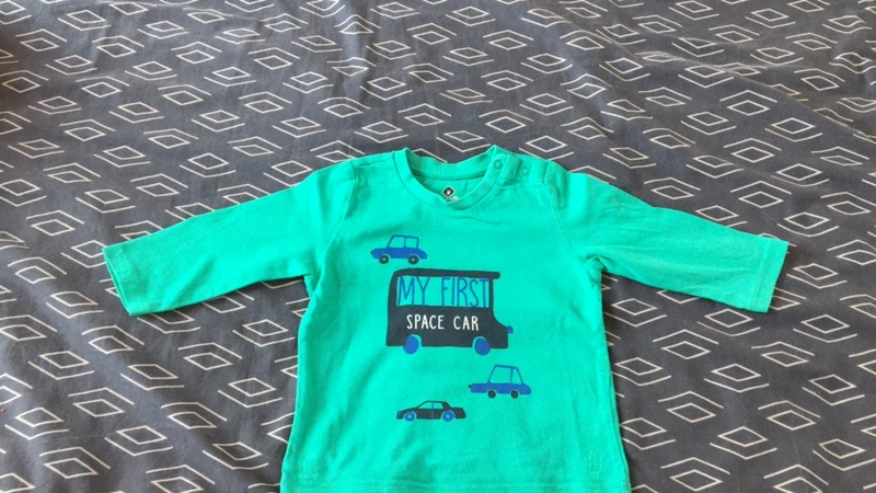 T-shirt manches longues 6 mois