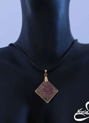 Pendentif en résine losange doré avec du liège , marke: Fait Main, zustand: Neu, 11,00 €, 12,25 € inklusive Vinted-Käuferschutz