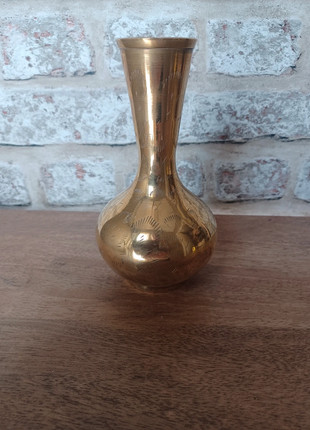 Vintage brass made in India vase, brand: Vintage Dressing, condition: Good, £6.50, £7.53 includes Buyer Protection