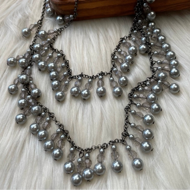 Gray faux pearl gunmetal tone necklace 3