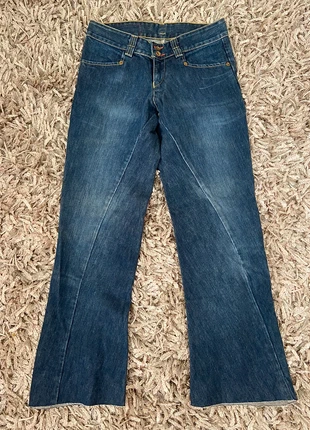 Calças de ganga boca de sino Levi’s, marca: Levi's, estado: Nuevo sin etiquetas, tamaño: S / 36 / 8, 15,00 €, 16,45 € Protección al comprador incluida