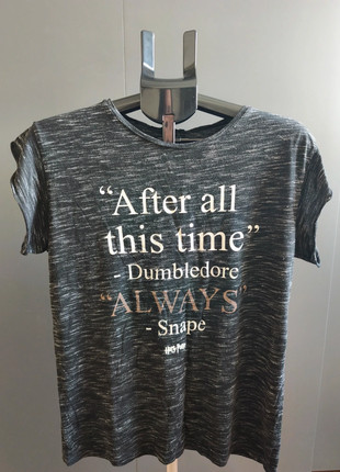 Harry Potter T Shirt Gr. 12, marque: Harry Potter, état: Très bon état, taille: L / 40 / 12, 3,00 €, 3,85 € Protection acheteurs incluse
