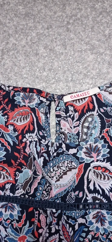 Camaieu blouse taille 36
Comme neuve peu portée - photo numéro 3