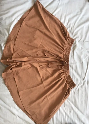 Short shein 1XL, marke: Shein, zustand: Neu, größe: XL / 42 / 14, 3,00 €, 3,85 € inklusive Vinted-Käuferschutz