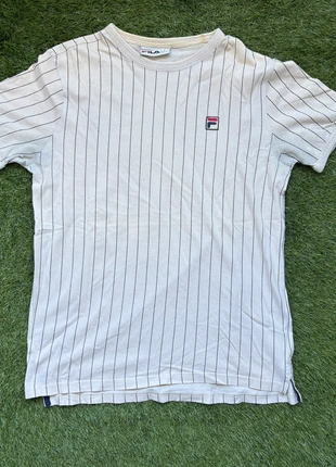 T-shirt fila écru à rayures taille m bon état, brand: FILA, condition: Good, size: M, €5.00, €5.95 includes Buyer Protection