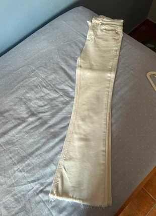 Vaqueros flare Stradivarius, marca: Stradivarius, estado: Muy bueno, tamaño: XS / 34 / 6, 7,00 €, 8,05 € Protección al comprador incluida