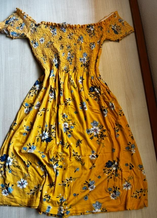 flowy summer dress, marque: Stradivarius, état: Très bon état, taille: S / 36 / 8, 3,00 €, 3,85 € Protection acheteurs incluse