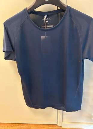 Sportshirt dames, merk: Nimbus, staat: Nieuw met prijskaartje, maat: M / 38 / 10, € 5,00, € 5,95 inclusief Kopersbescherming
