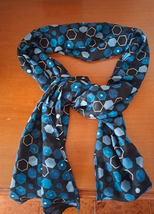 Sciarpa nera e blu Swish Jeans, marke: SWISH JEANS, zustand: Neu, 8,90 €, 10,05 € inklusive Vinted-Käuferschutz