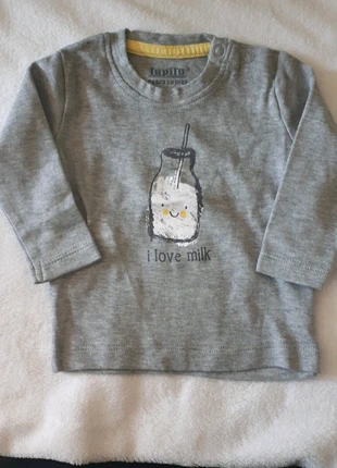 Tee shirt 2/6 mois, merk: Lupilu, staat: Heel goed, maat: 3-6 maanden / 62 cm, € 1,00, € 1,75 inclusief Kopersbescherming