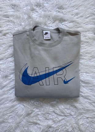 Pull Nike Gris avec logo bleu taille L, marke: Nike, zustand: Sehr gut, größe: L, 13,00 €, 14,35 € inklusive Vinted-Käuferschutz