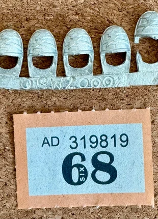 Warhammer 40k Space Marines White Scars New Shoulder Pads Pad GW Metal OOP, marke: Games Workshop, zustand: Sehr gut, größe: Einheitsgröße, 5,00 €, 5,95 € beinhaltet Vinted-Käuferschutz Pro