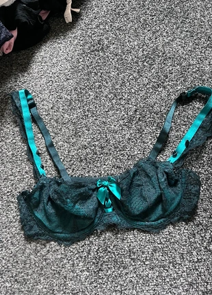 Pretty lace green / turquoise bra, brand: Darjeeling, condition: Very good, size: 34C, £6.00, £7.00 includes Buyer Protection