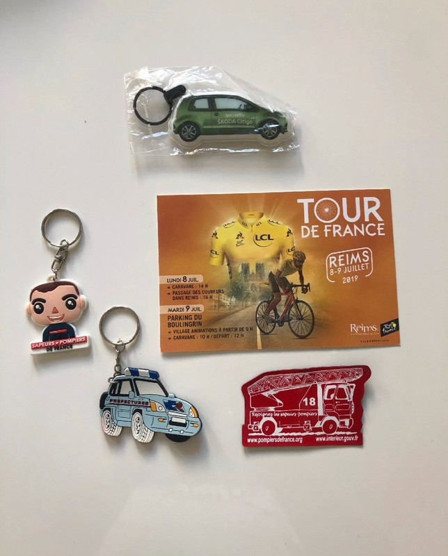 Lot Tour De France 2019 Pompier Porte Clef Skoda Carte Magnet Préfecture