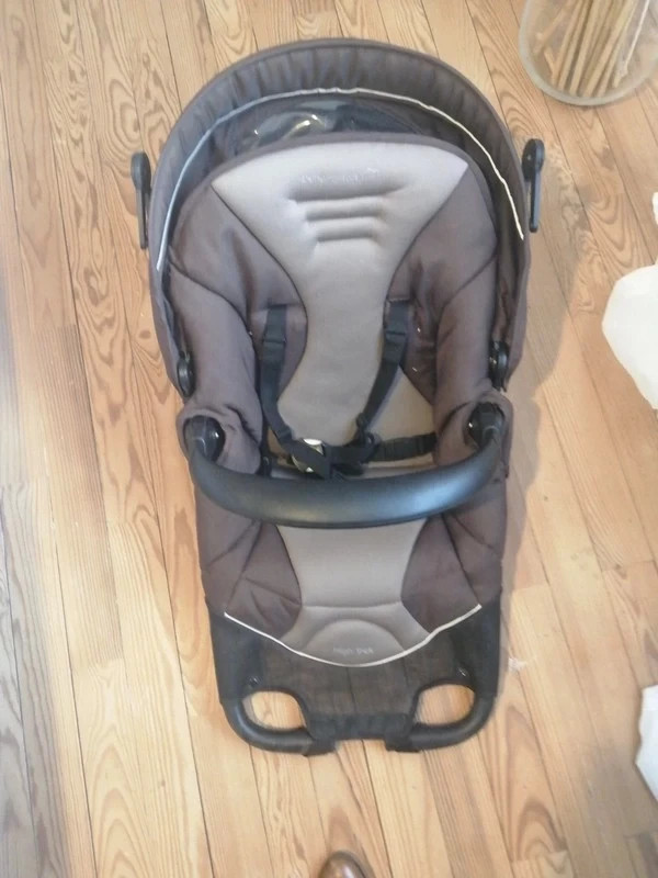 Poussette High Trek Bebe Confort Cosy Et Embase Vinted Poussette High Trek Bebe Confort Cosy Et Embase Vinted