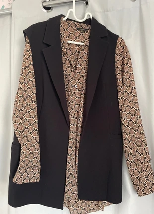 Ensemble chemise + veste, merk: Massimo Dutti, staat: Heel goed, maat: L / 40 / 12, € 19,00, € 20,65 inclusief Kopersbescherming