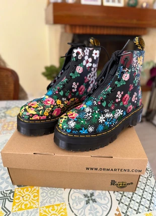 Dr Martens Sinclair Mash up Floral NEUVES, marca: Dr. Martens, estado: Novo sem etiquetas, tamanho: 40, €125.00, €131.95 inclui Proteção do Comprador