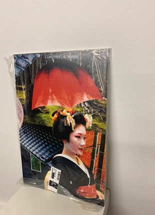 Tableau décoratif Japon – Geisha & ombrelle rouge 30x45, marque: beyond the frame, état: Neuf avec étiquette, 10,00 €, 11,20 € Protection acheteurs incluse
