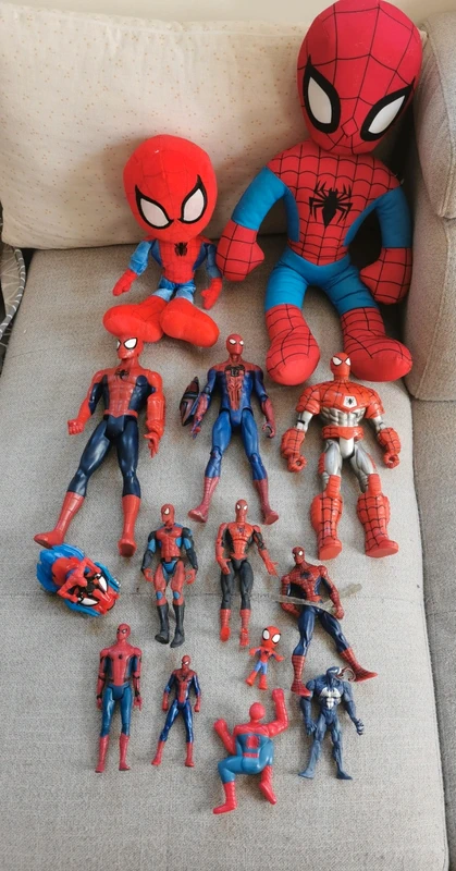 Lot de 14 figurines peluches Spiderman marvel Hasbro - photo numéro 3