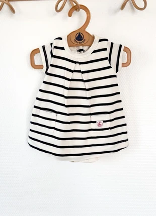 Robe à manches courtes avec body intégré taille 3 mois, marque: Petit Bateau, état: Très bon état, taille: 3-6 mois / 62 cm, 11,00 €, 12,25 € Protection acheteurs (Pro) incluse