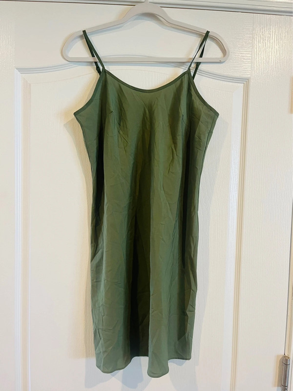 Nanette Women’s Army Green Midi Dress, Size 4 4