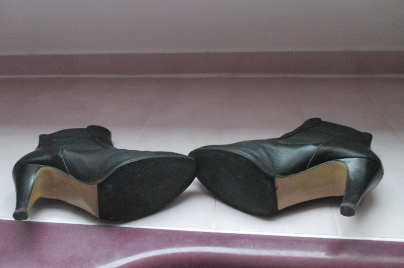 1696:bottes cuir noir doublées t40 André mpc28 3