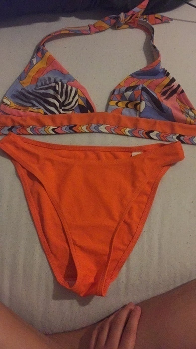Ensemble de maillot de bain triangle orange et violet 1