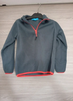 Pull chaud enfant, marque: Primark, état: Très bon état, taille: 4 ans / 104 cm, 1,00 €, 1,75 € Protection acheteurs incluse