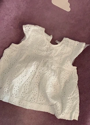 Débardeur dentelle , marca: Vertbaudet, estado: Muito bom, tamanho: 9-12 meses / 74 cm, €3.00, €3.85 inclui Proteção do Comprador