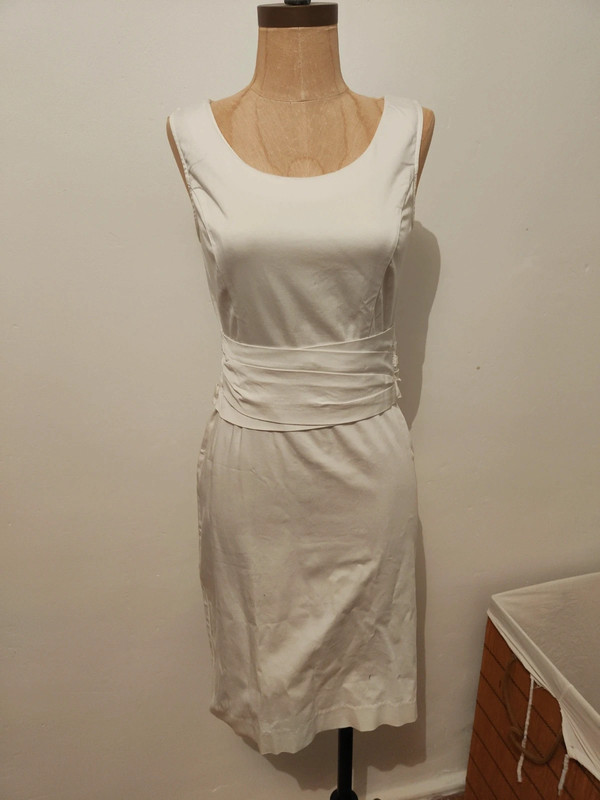 Robe d'été blanche 1