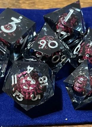 Set Dadi D&D Resin Beholder - Sguardo Terrificante!, état: Neuf sans étiquette, 15,90 €, 17,40 € Protection acheteurs incluse