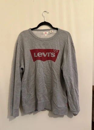 Grey Levi’s jumper sized L, brand: Levi's, condition: Good, size: L, £2.50, £3.33 includes Buyer Protection